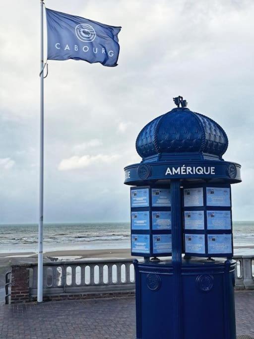 Le Lagon De Leon Elegant Refuge En Bord De Concu Pour Deux Adultes Offrant Un Acces Prive Et Direct A La De Et A La Promenade Marcel Proust Apartment Cabourg